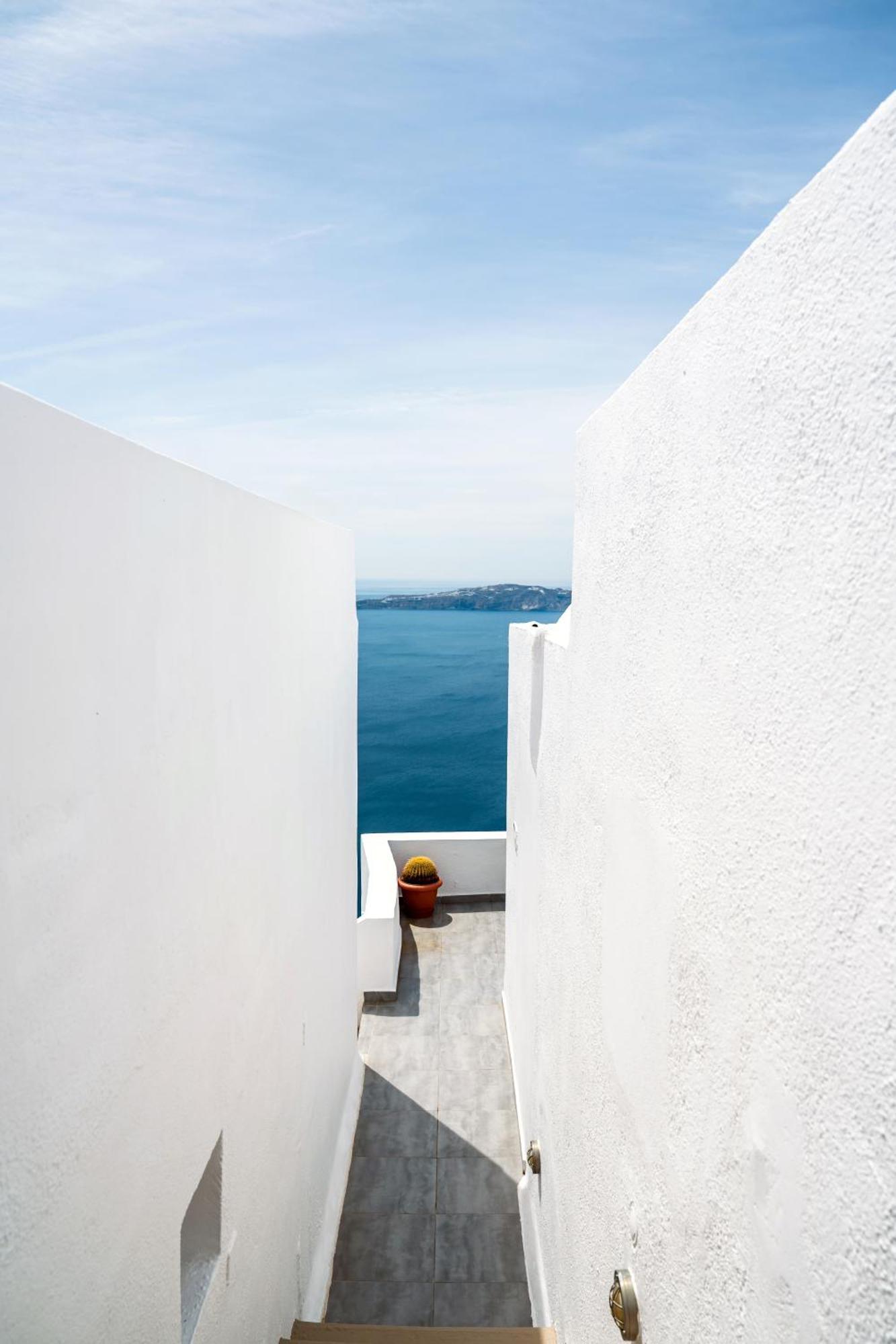 Mardanza Krokos Suites Imerovígli Buitenkant foto