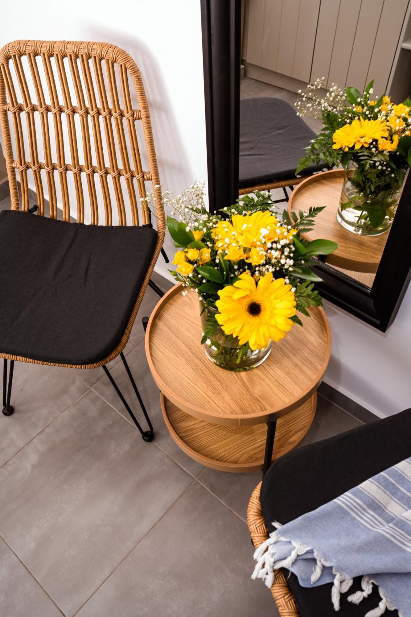 Mardanza Krokos Suites Imerovígli Buitenkant foto